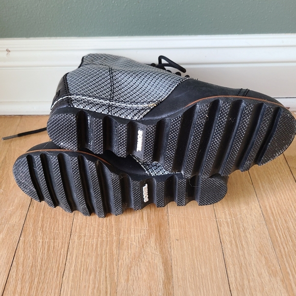 Sorel Lexie Wedge Boots, Size 8 - Picture 5 of 5